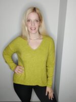 Πουλόβερ μακρυμάνικο με σχήμα V στο στήθος